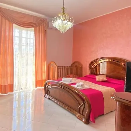Holiday home Casaetnamarty *